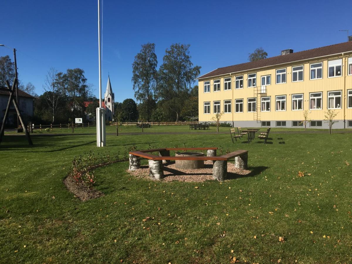 Hostel Kalvs Skolhus Zewnętrze zdjęcie