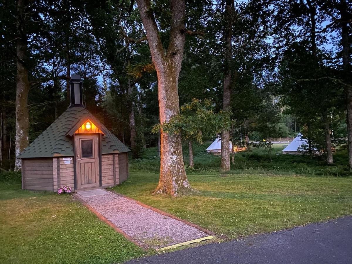 Hostel Kalvs Skolhus Zewnętrze zdjęcie