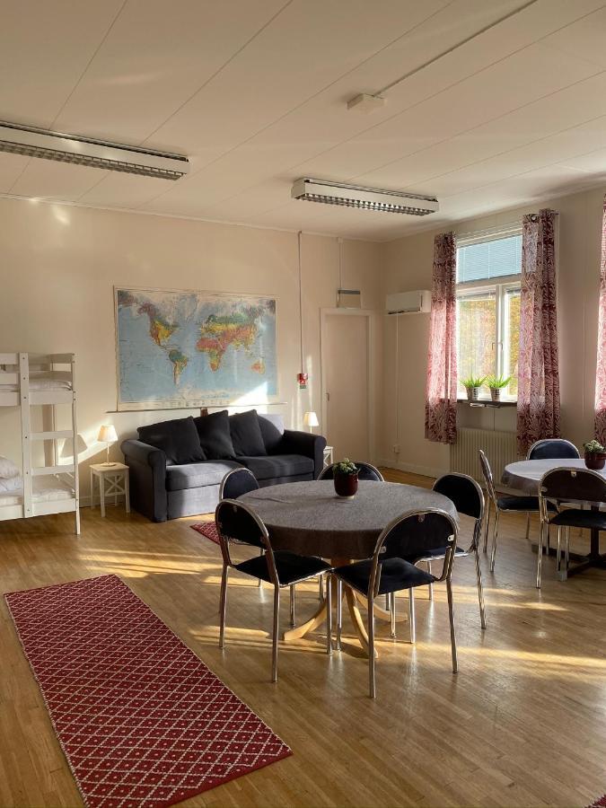 Hostel Kalvs Skolhus Zewnętrze zdjęcie